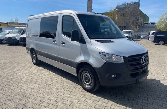 Mercedes-Benz Sprinter 315 CDI KA/L2H1/REGALAUSBAU/MBUX/AHK3,5 foto 2