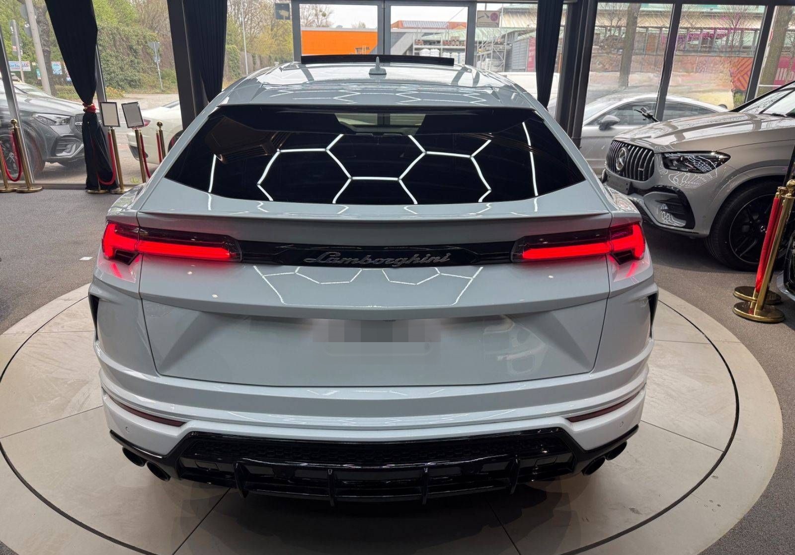Lamborghini Urus EXCLUSIVE*ADAS-PAKET*CARBON*360°* foto 8