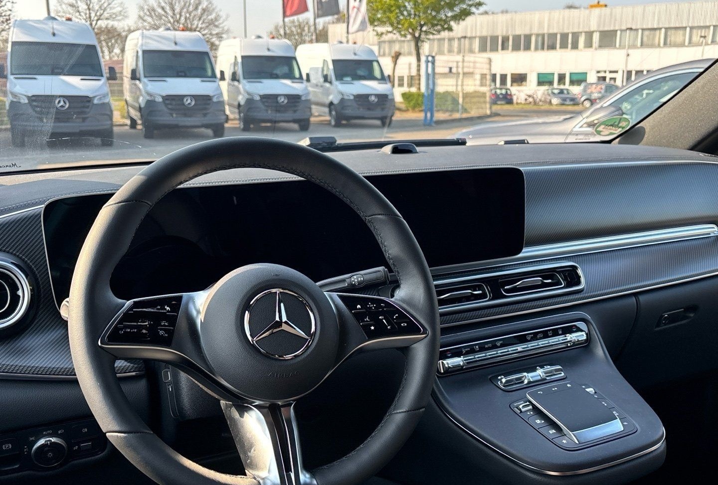 Mercedes-Benz V 300d Avantgarde 4x4 extralang AMG AIRMATIC 360 foto 9