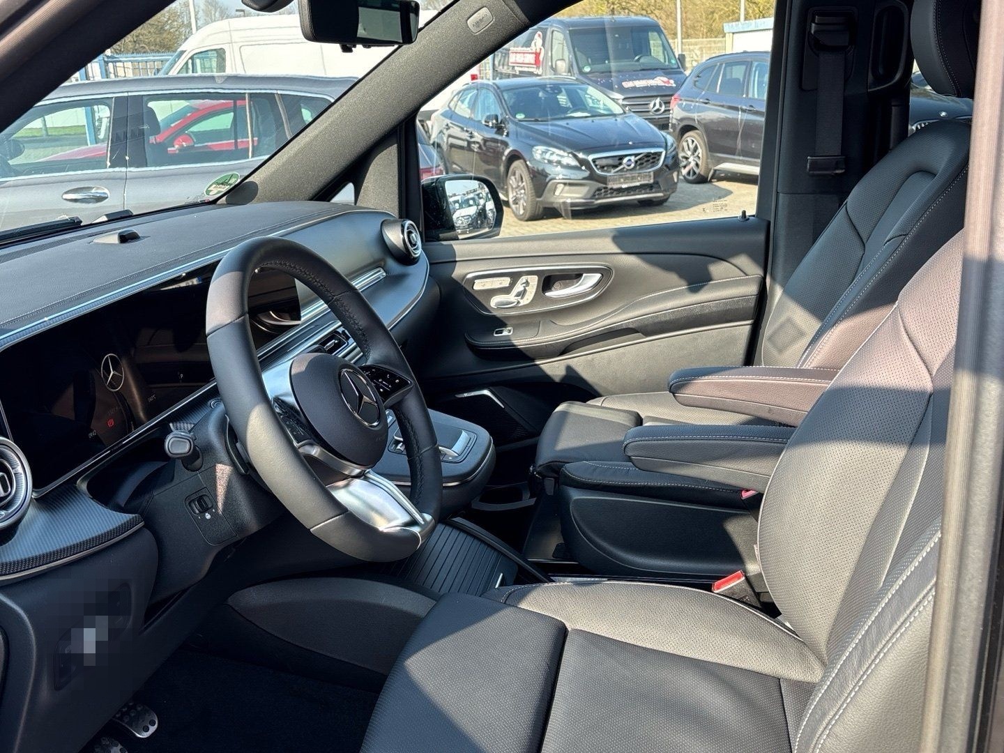 Mercedes-Benz V 300d Avantgarde 4x4 extralang AMG AIRMATIC 360 foto 12