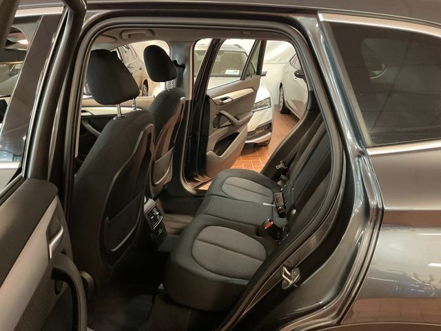 BMW X1 sDrive 16d Advantage LED,Navi,Rückfahrkamera foto 24