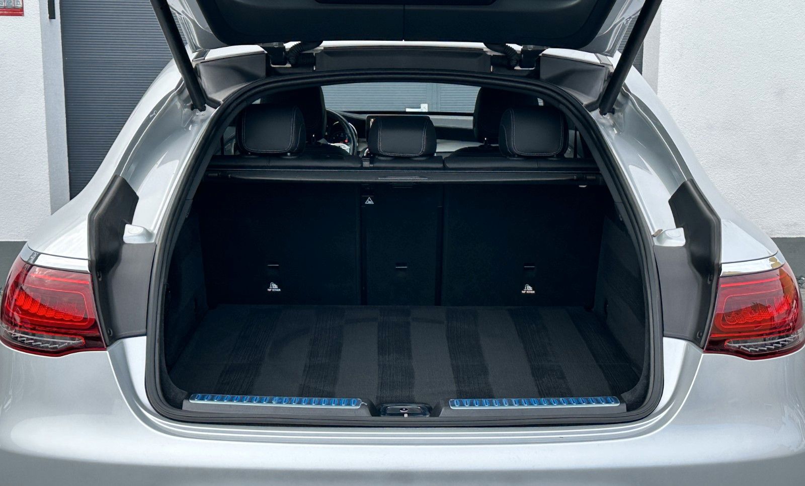 Mercedes-Benz GLC 300 Coupe 4M*3X AMG*ACC*KEYGO*MBUX*KAMERA foto 19