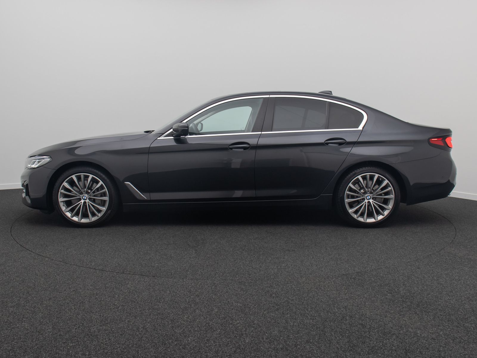 BMW 530d xD 360°Glasdach Laser HUD DAB HiFi SoftCl foto 11