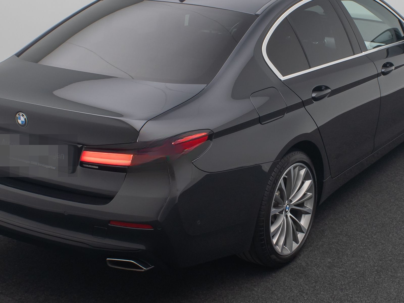 BMW 530d xD 360°Glasdach Laser HUD DAB HiFi SoftCl foto 16