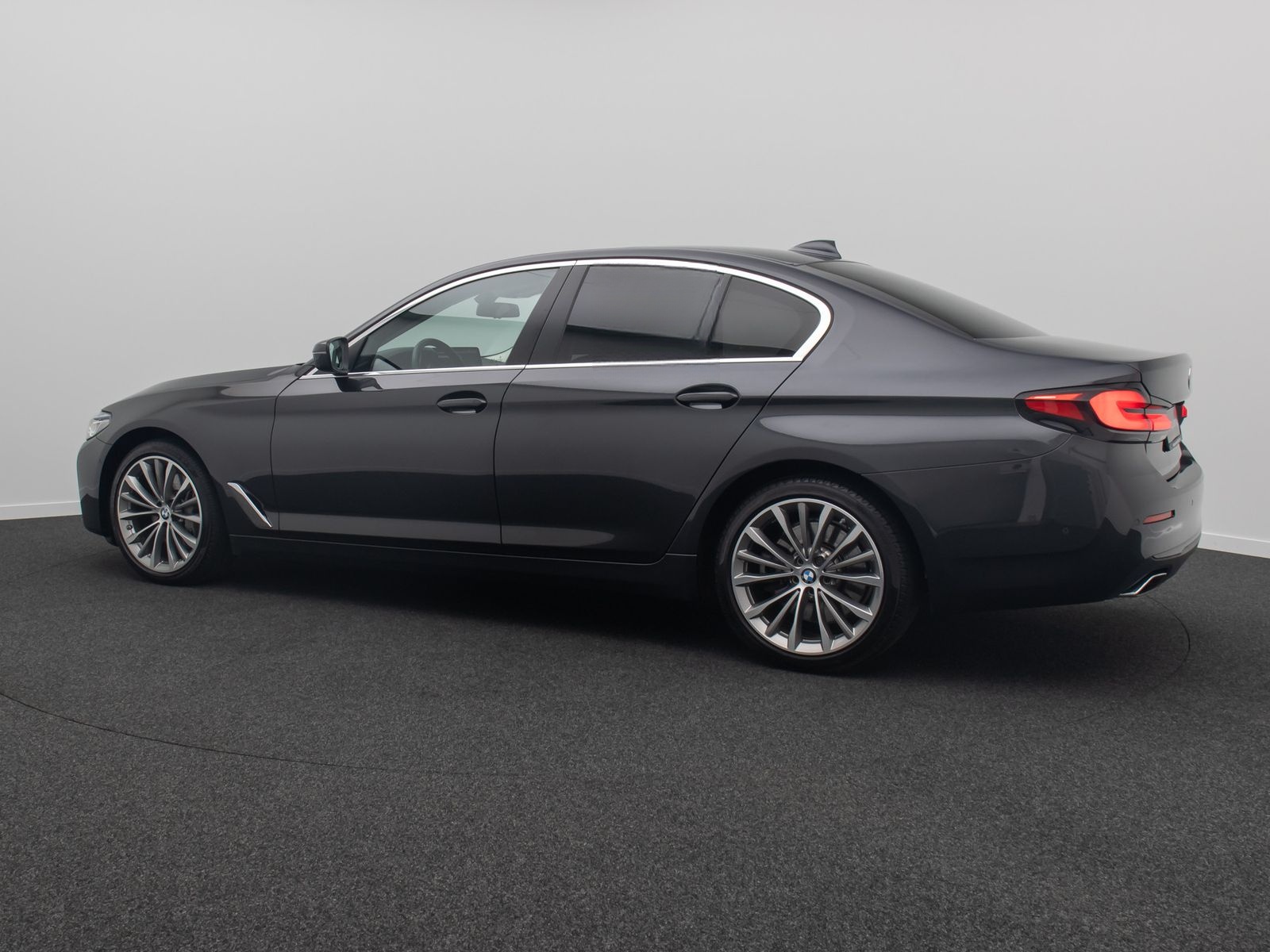 BMW 530d xD 360°Glasdach Laser HUD DAB HiFi SoftCl foto 10