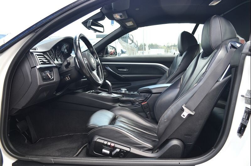 BMW 440i xDrive Cabrio Sport Line foto 9