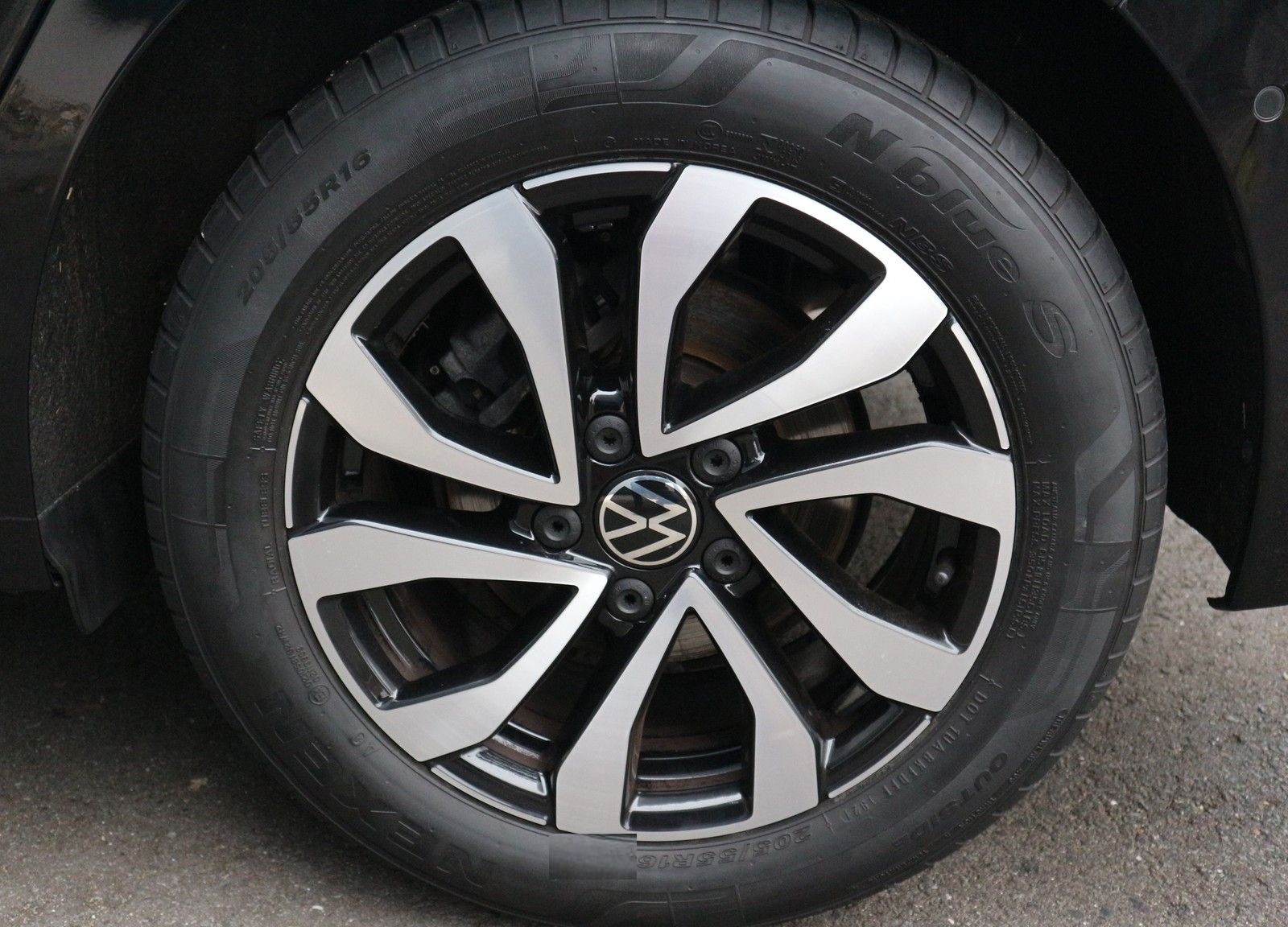 Volkswagen Golf VIII 2,0 TDI Active +LED+Navi+Parkassist foto 7