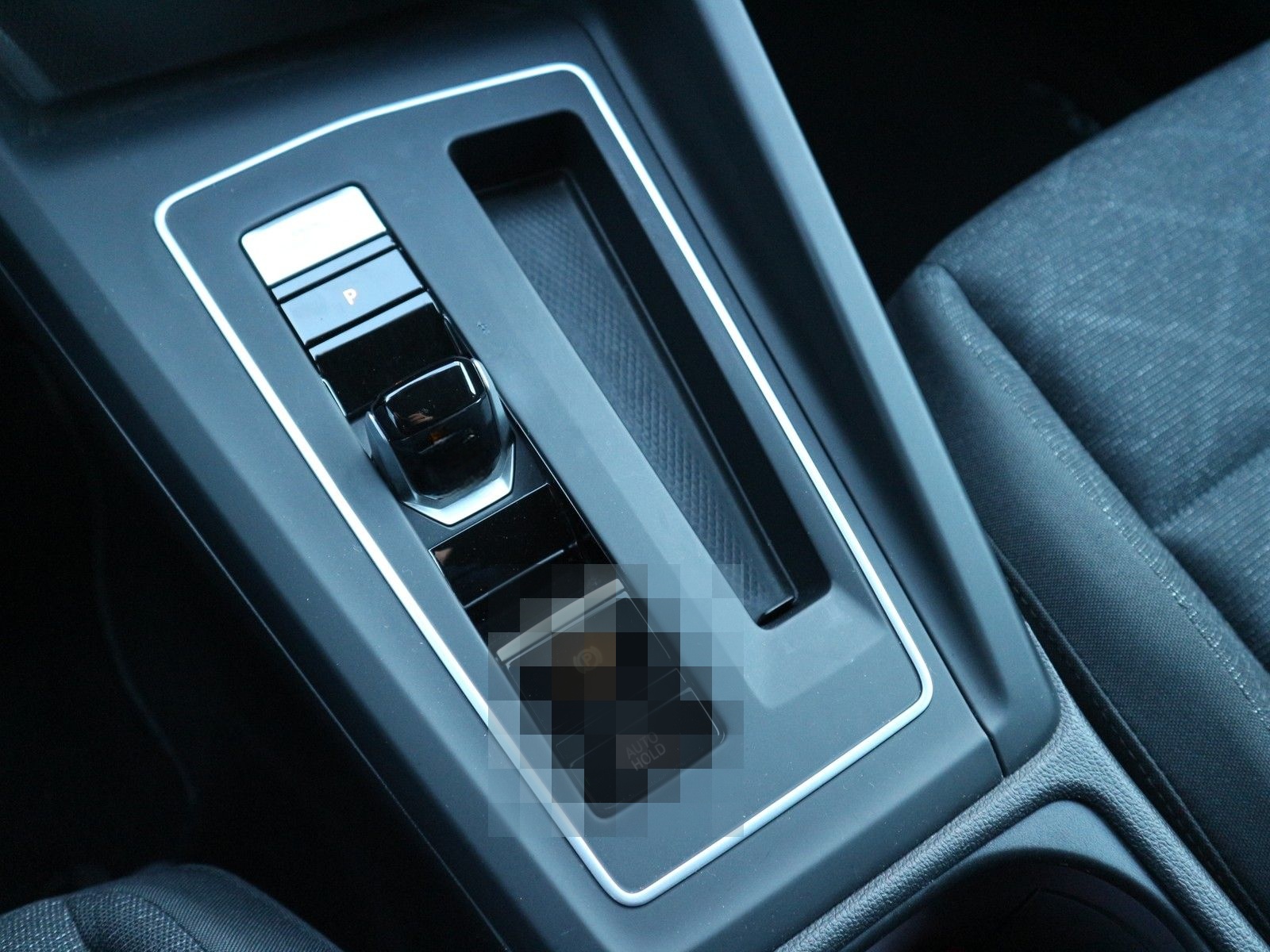 Volkswagen Golf VIII 1,0 eTSI DSG Life /NAV/KAM/ACC foto 19