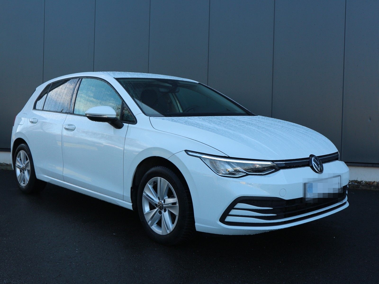 Volkswagen Golf VIII 1,0 eTSI DSG Life /NAV/KAM/ACC foto 3