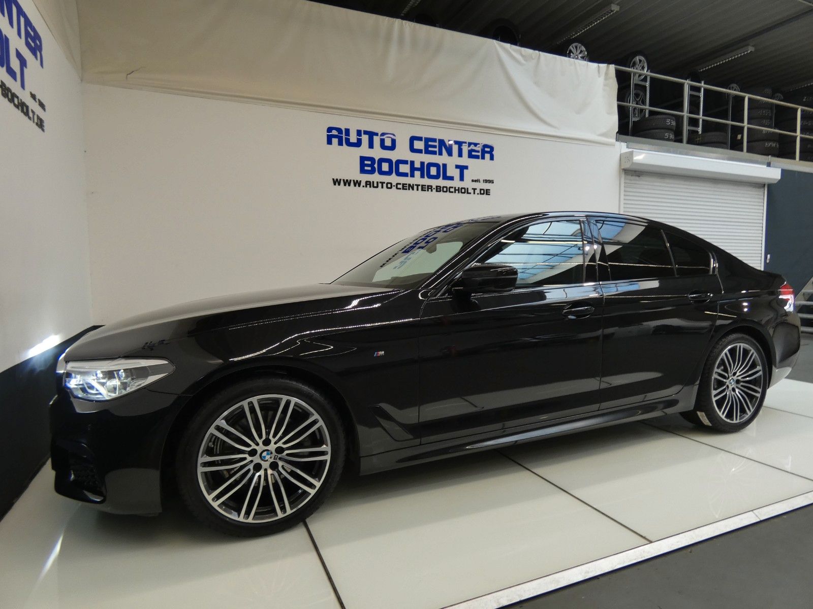 BMW 520 d xDrive M Sportpaket*Leder*HEAD*RFK*DAB*HiF foto 12