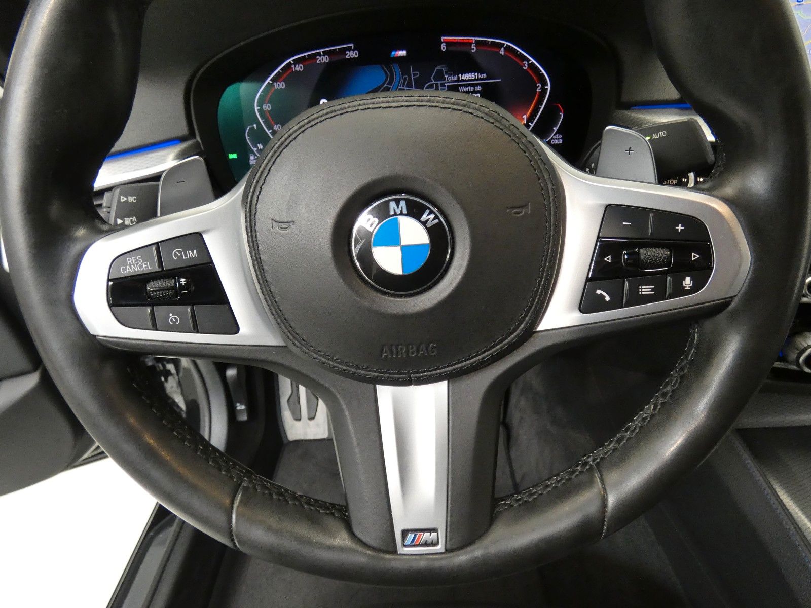 BMW 520 d xDrive M Sportpaket*Leder*HEAD*RFK*DAB*HiF foto 21