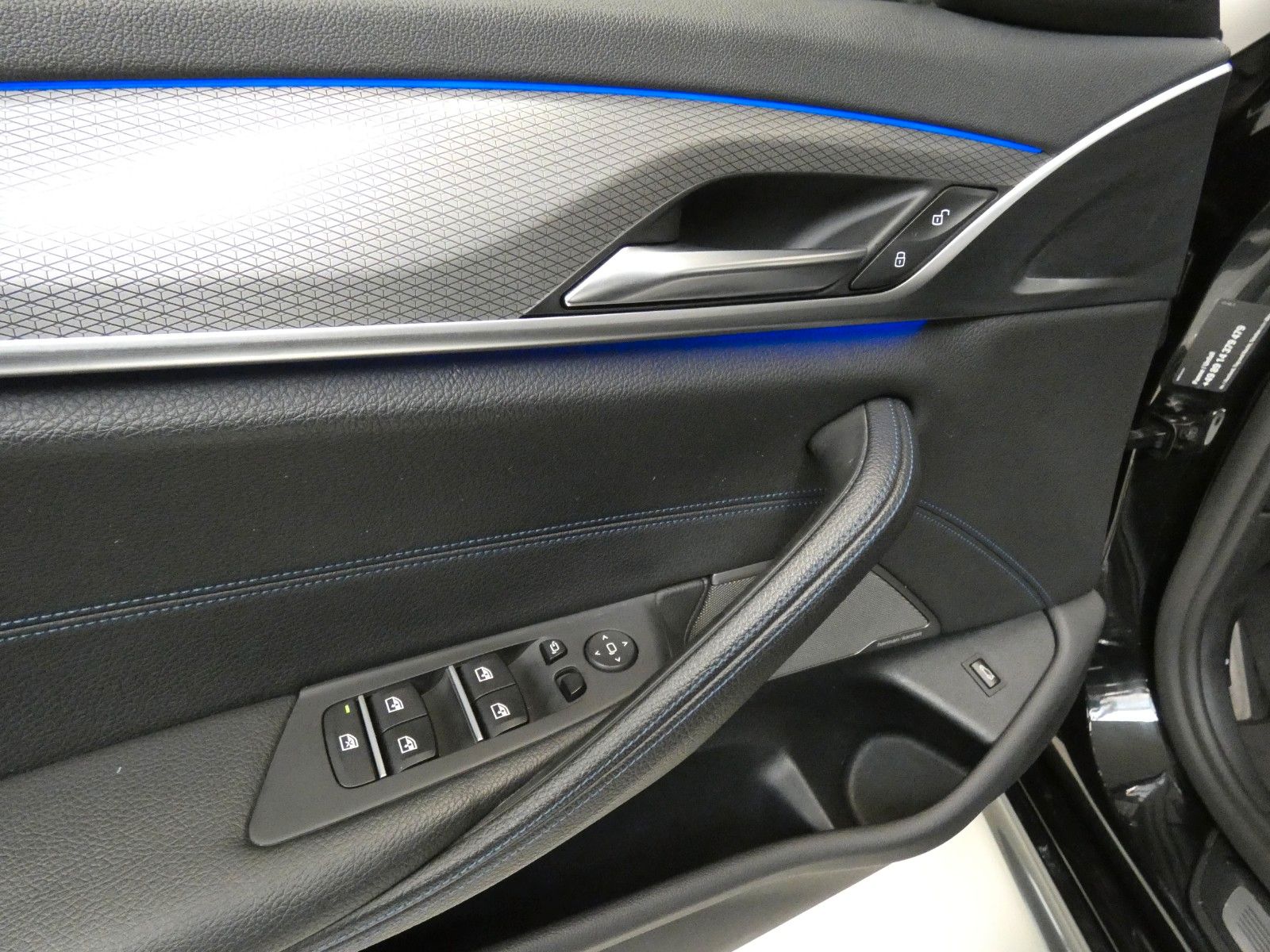 BMW 520 d xDrive M Sportpaket*Leder*HEAD*RFK*DAB*HiF foto 22