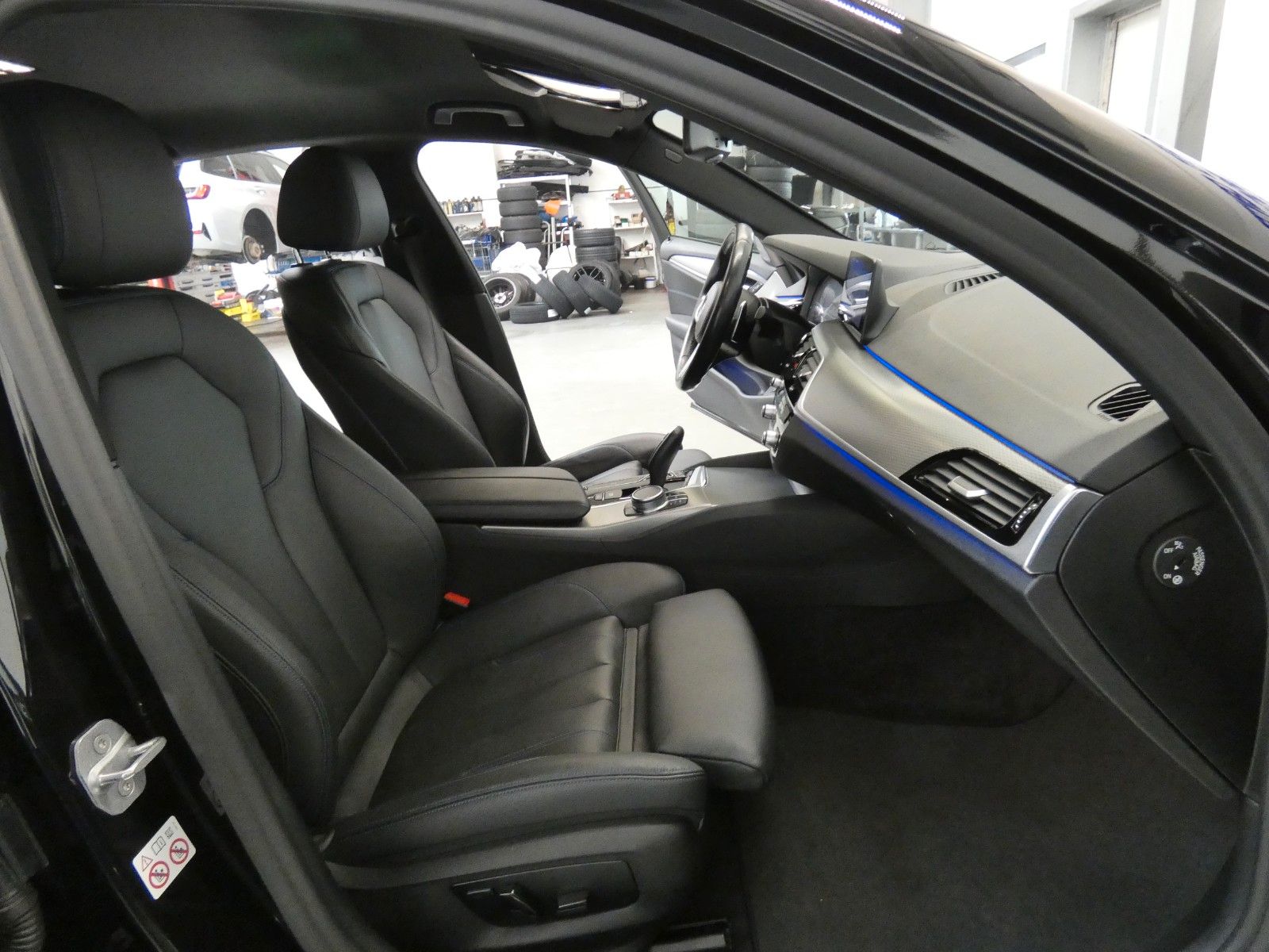 BMW 520 d xDrive M Sportpaket*Leder*HEAD*RFK*DAB*HiF foto 25