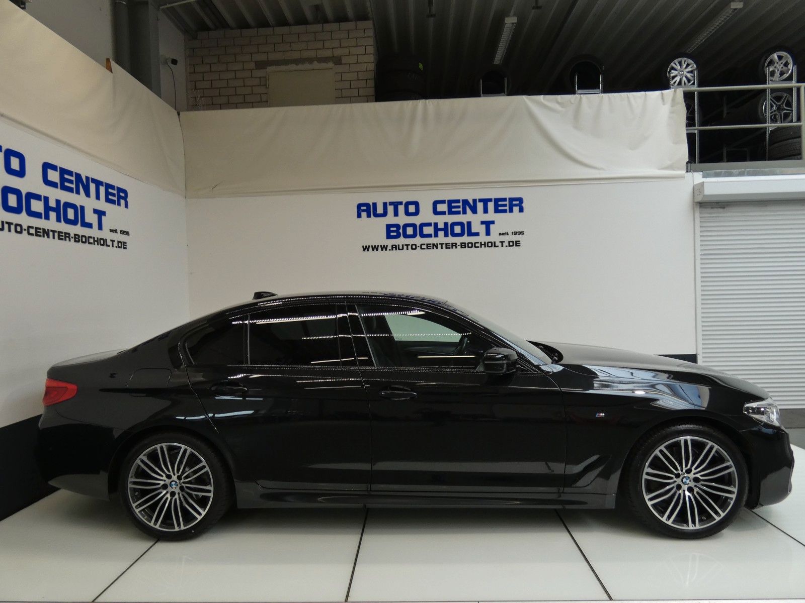 BMW 520 d xDrive M Sportpaket*Leder*HEAD*RFK*DAB*HiF foto 6