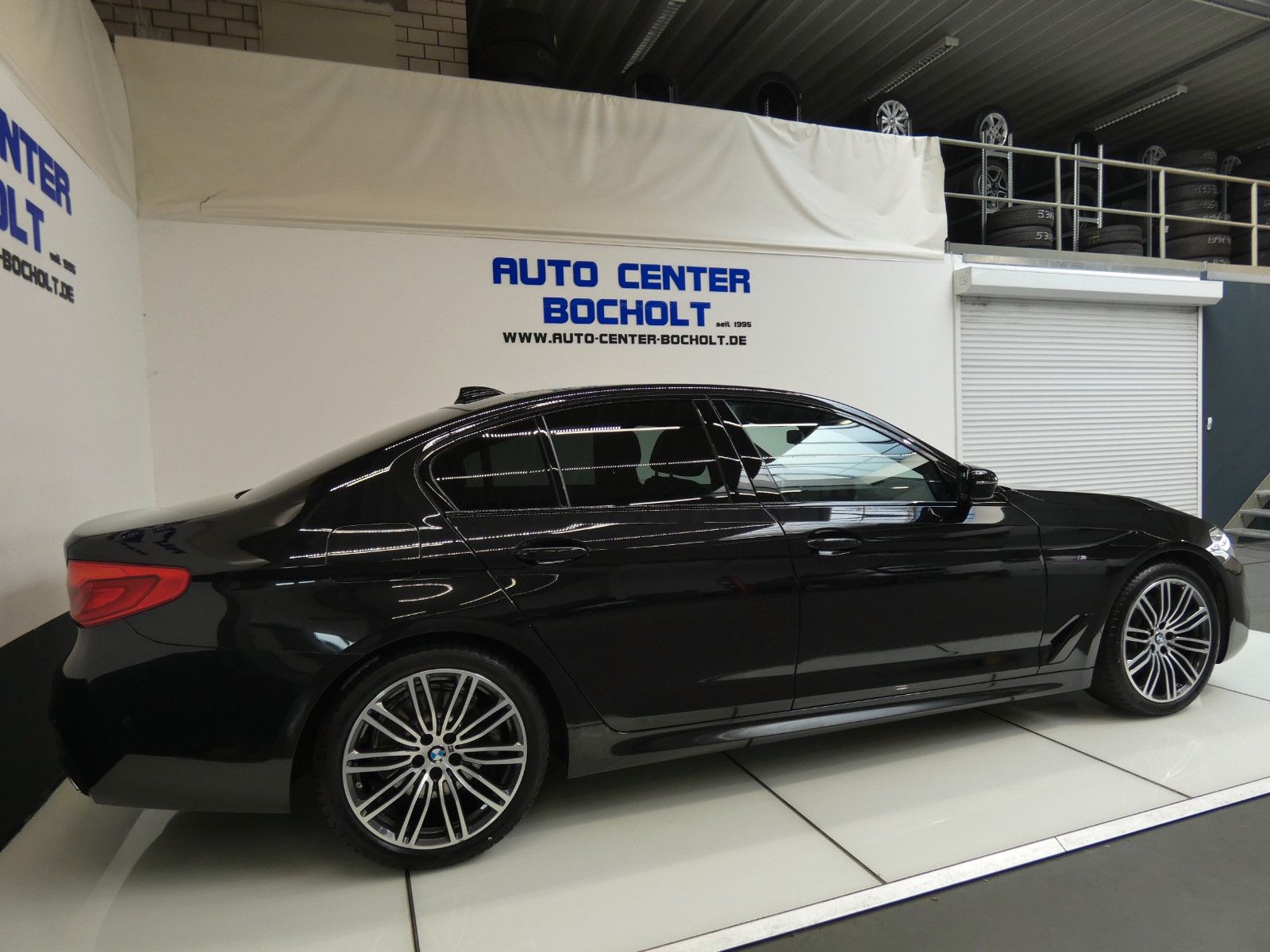 BMW 520 d xDrive M Sportpaket*Leder*HEAD*RFK*DAB*HiF foto 8