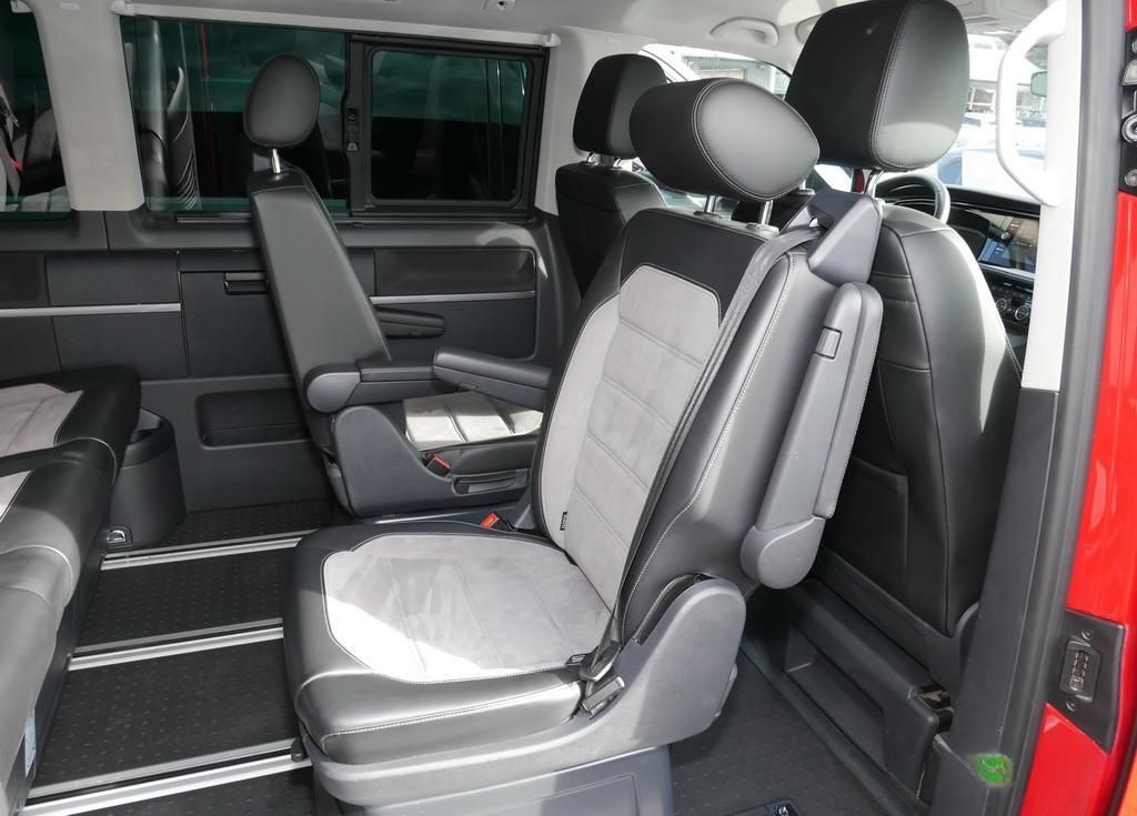 Volkswagen T6.1 Multivan GenerationSIX 2.0 TDI DSG Navi AHK foto 7