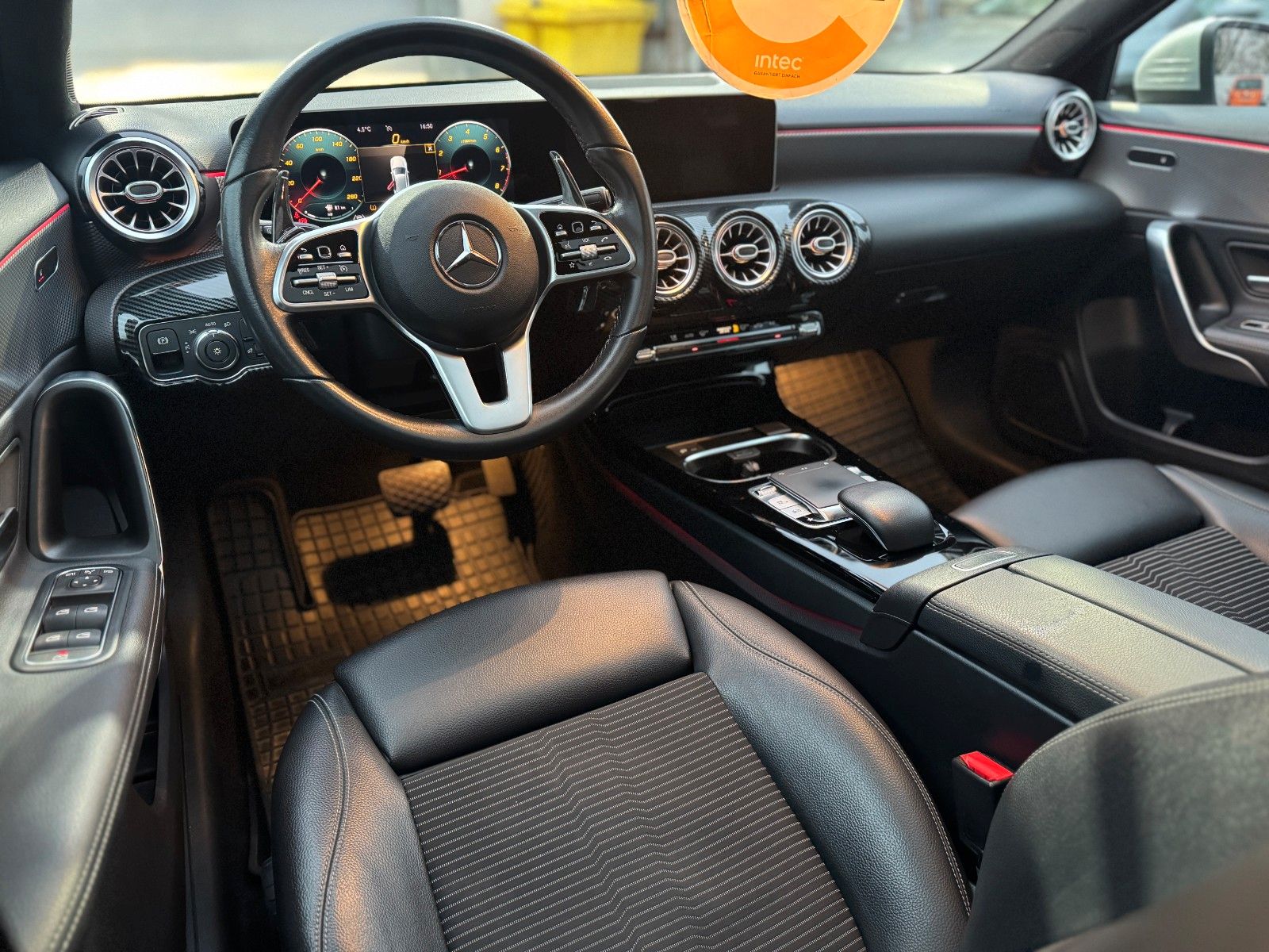 Mercedes-Benz A 250 Lim. Progressive*Pano*MBUX*LED*Ambiente* foto 13