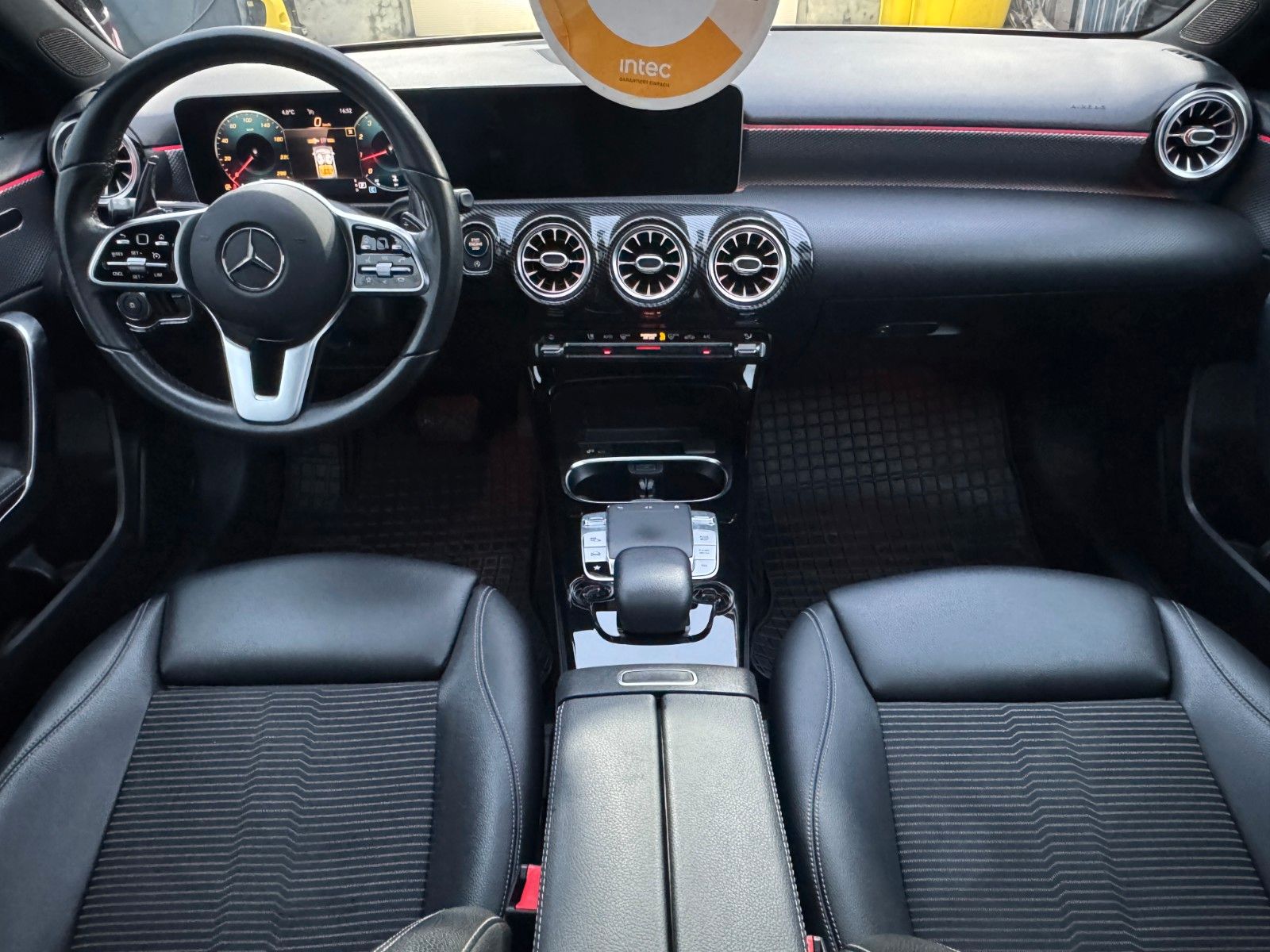 Mercedes-Benz A 250 Lim. Progressive*Pano*MBUX*LED*Ambiente* foto 23