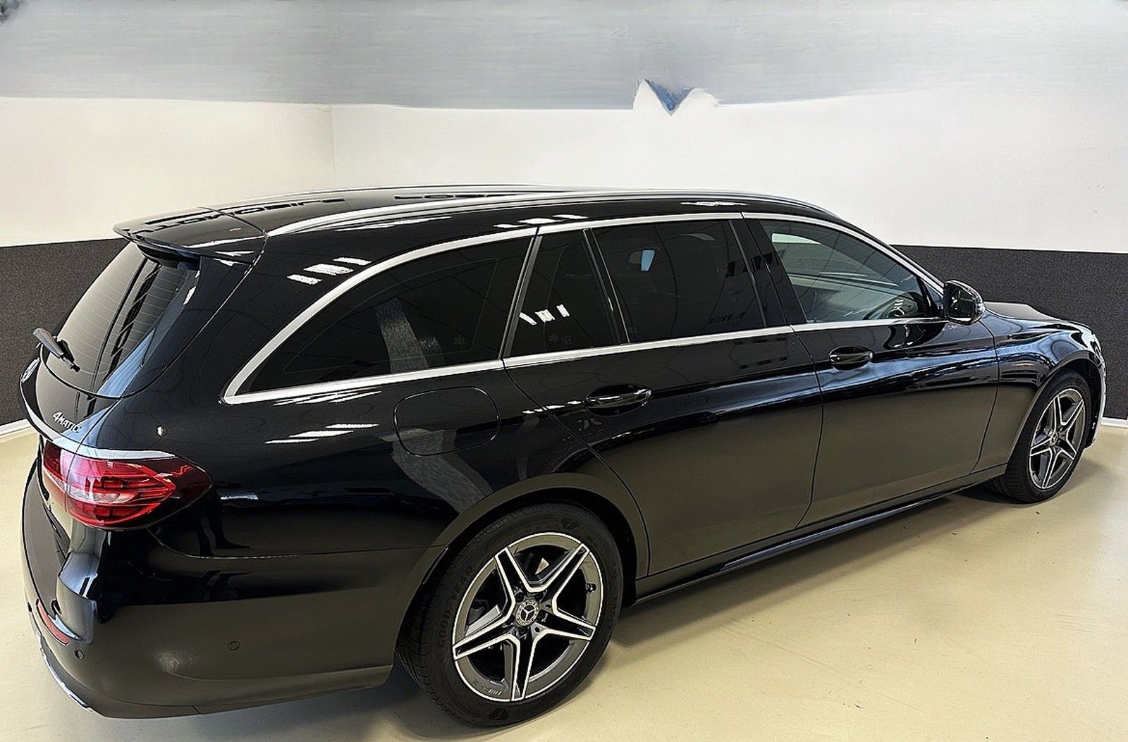 Mercedes-Benz E 300 d 4M T AMG-Line AHK Burmester LED Widescre foto 4