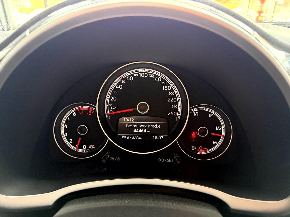 Volkswagen Beetle Cabriolet 1.4 TSI BMT R-Line PDC Klima foto 19