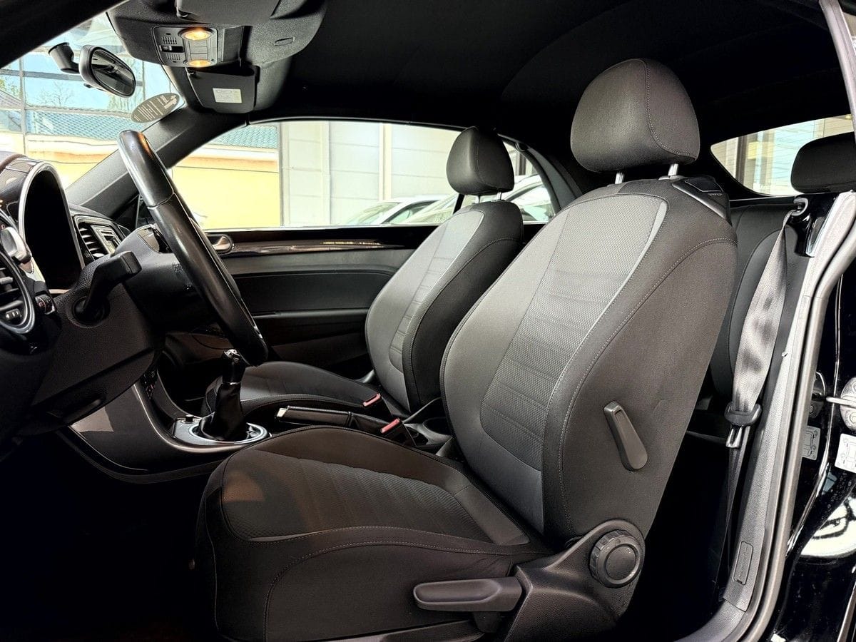 Volkswagen Beetle Cabriolet 1.4 TSI BMT R-Line PDC Klima foto 10