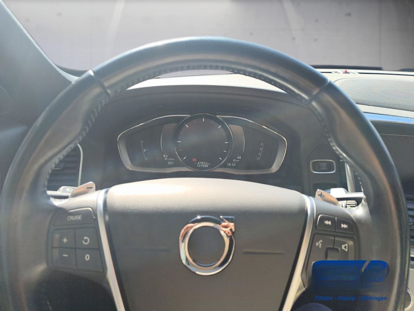 Volvo XC60 Summum AWD Navi Digitales Cockpit Memory Si foto 8