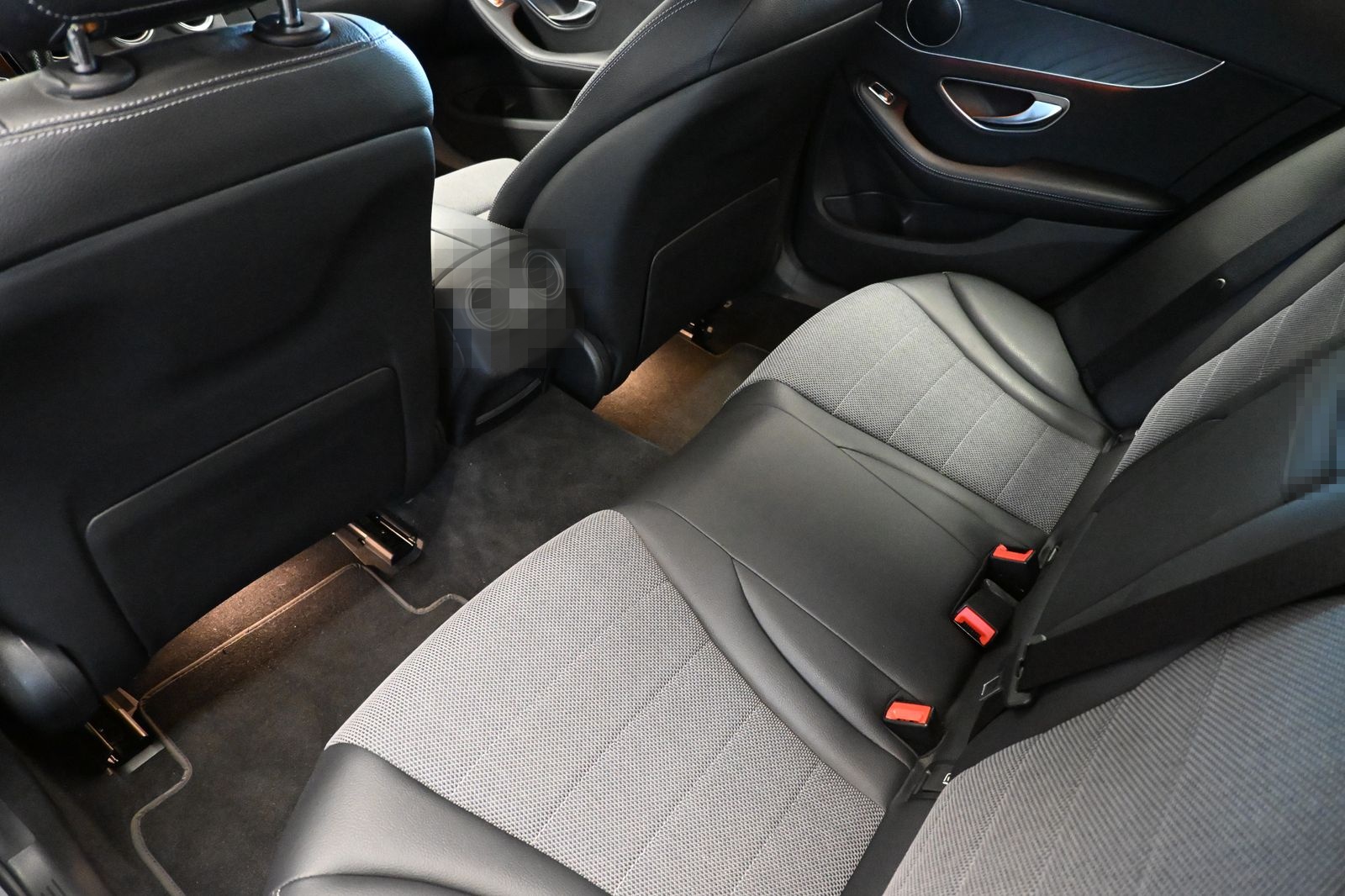 Mercedes-Benz C 180 *LED *AHK *2-ZONEN *SHZ *KAMERA *AMBIENTE foto 16