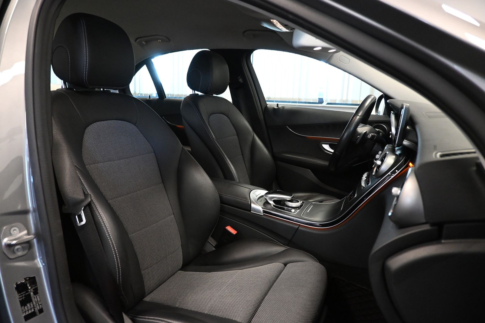 Mercedes-Benz C 180 *LED *AHK *2-ZONEN *SHZ *KAMERA *AMBIENTE foto 18