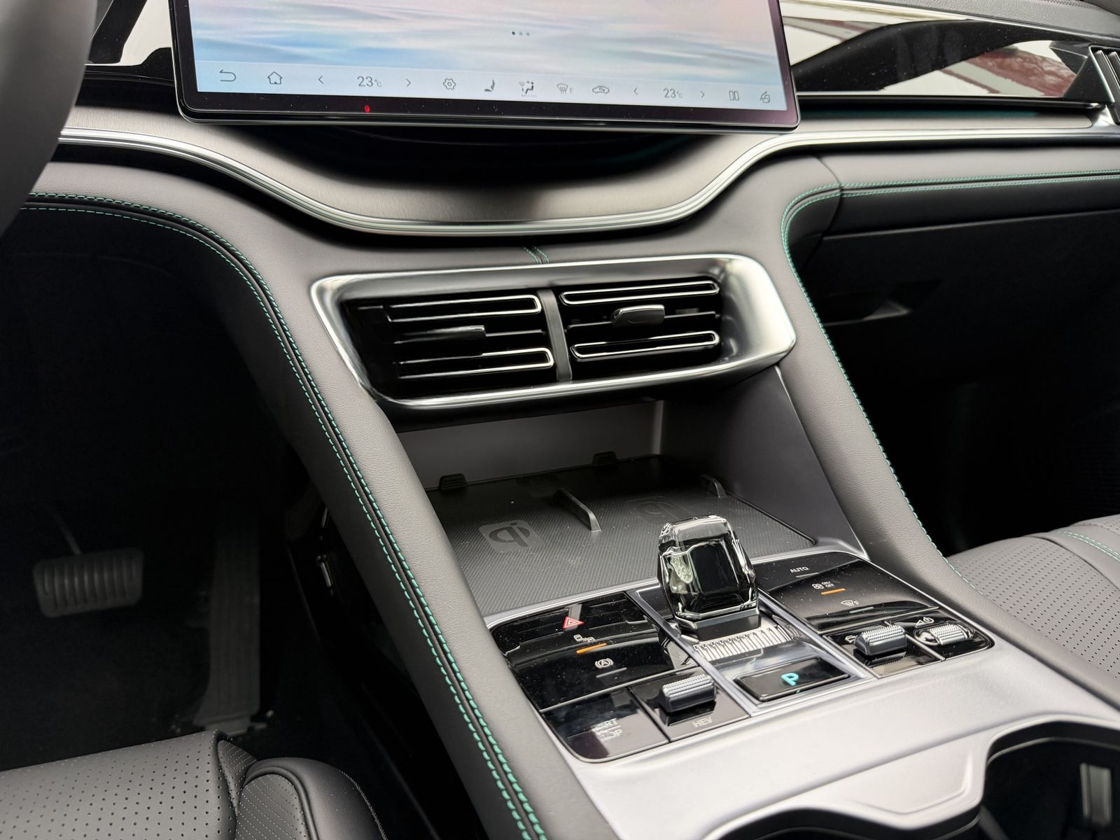 BYD Seal U DM-i | Comfort | Plug In Hybrid | Pano foto 19