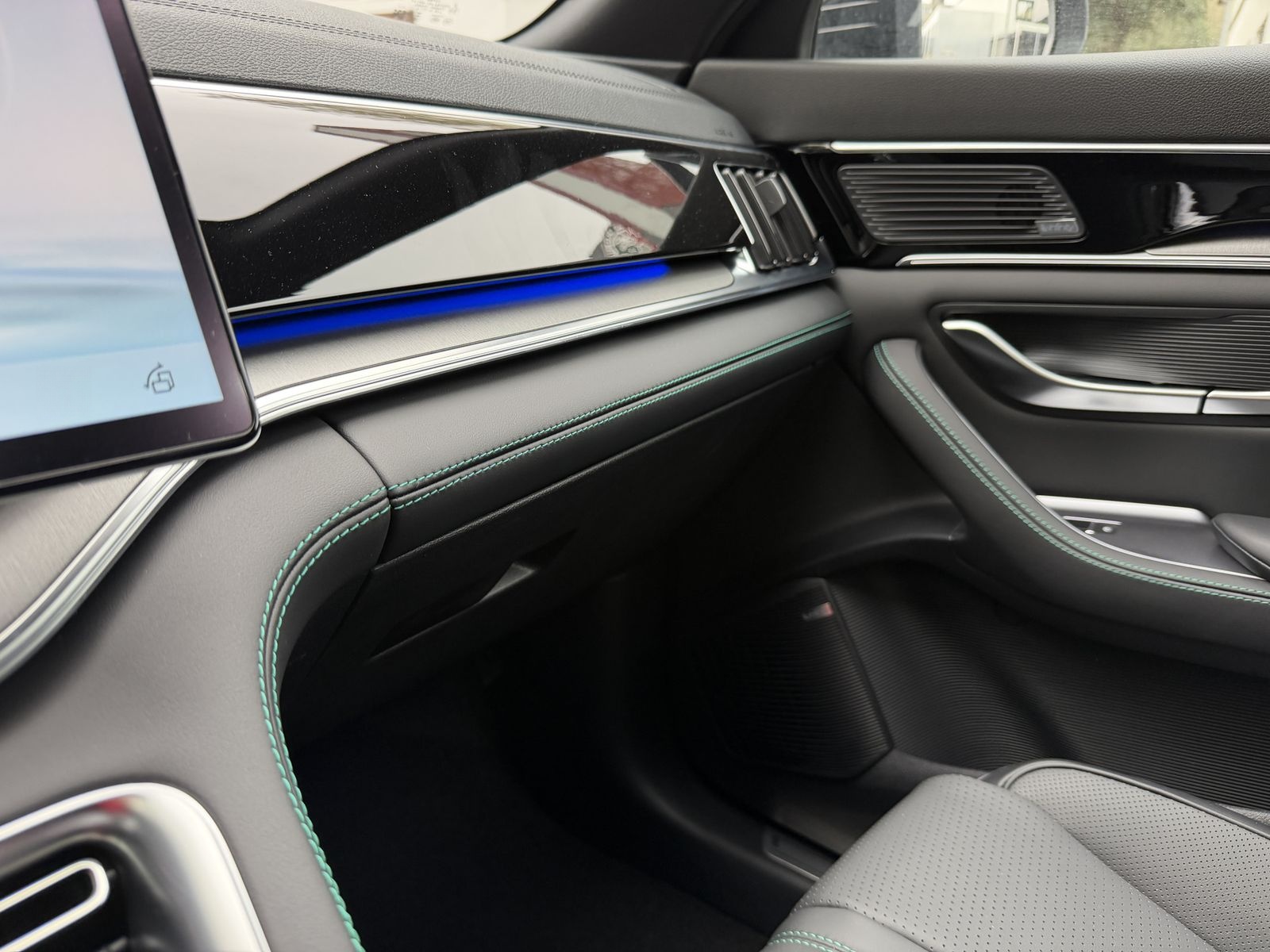 BYD Seal U DM-i | Comfort | Plug In Hybrid | Pano foto 19