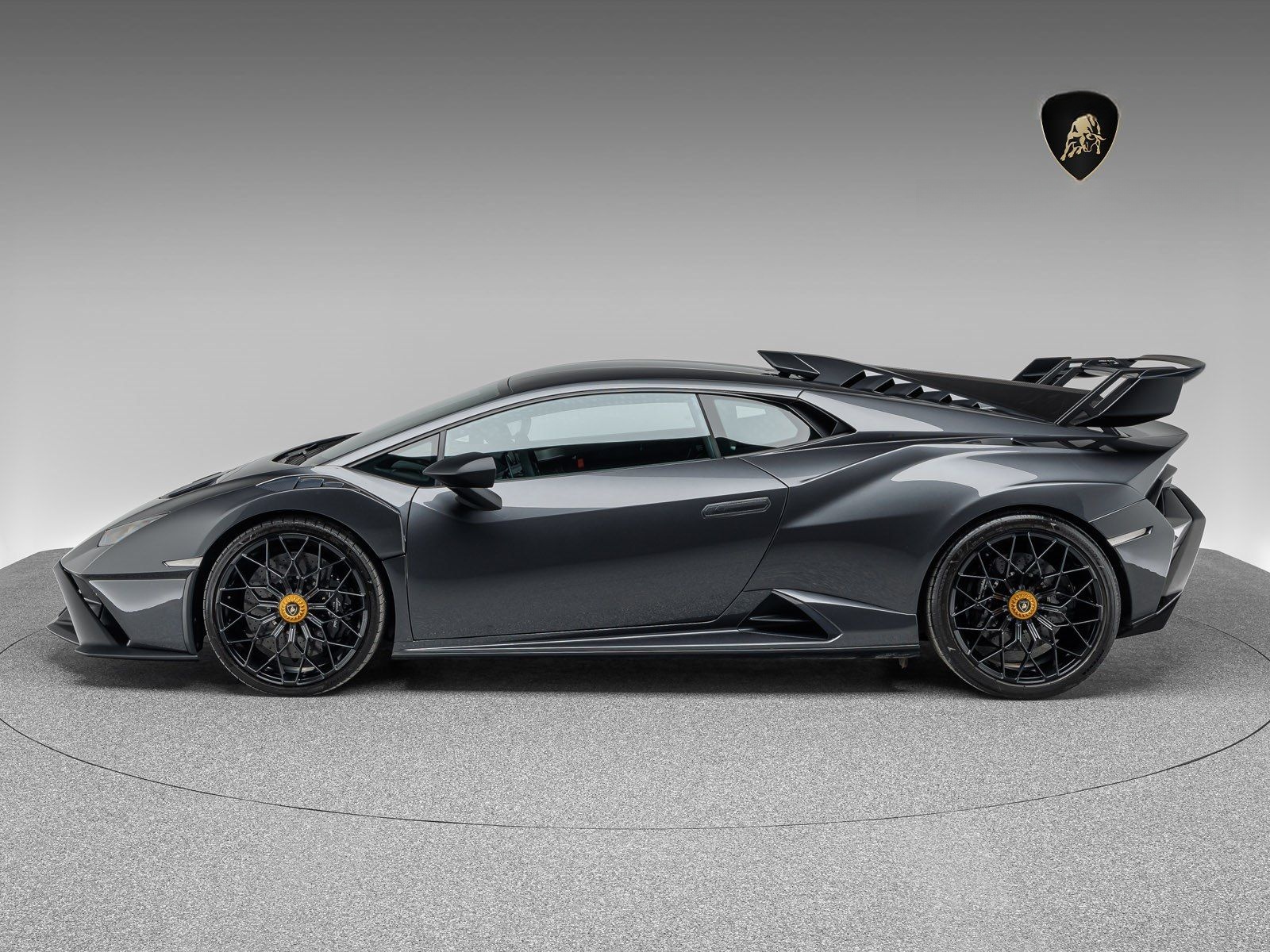 Lamborghini Huracán STO foto 2