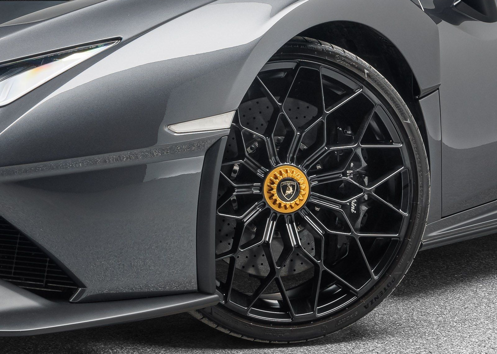 Lamborghini Huracán STO foto 15