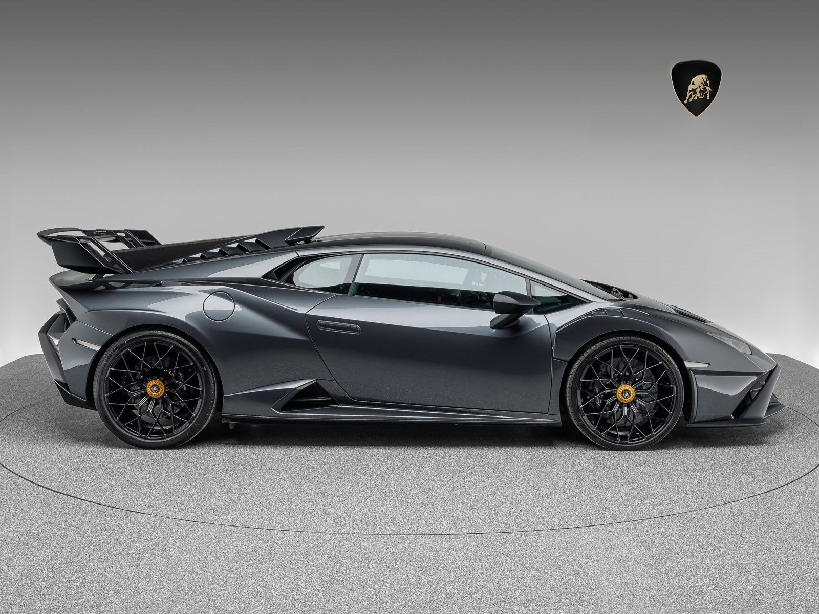 Lamborghini Huracán STO foto 18