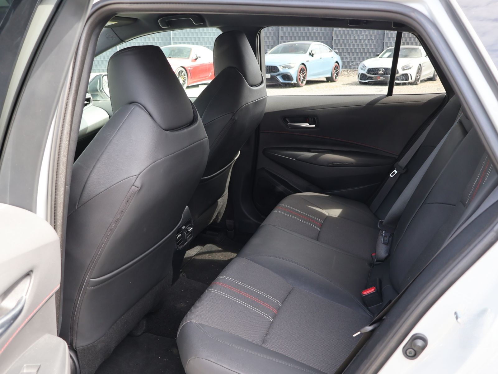 Toyota Corolla Hybrid GR Sport Touring-HeadUp-Garantie foto 22