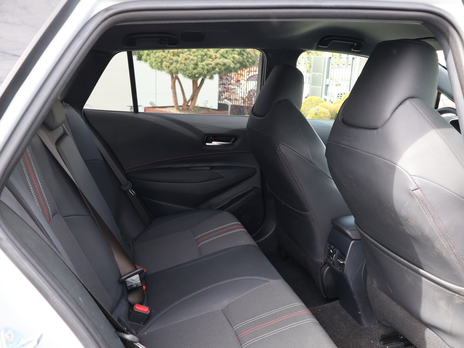 Toyota Corolla Hybrid GR Sport Touring-HeadUp-Garantie foto 25