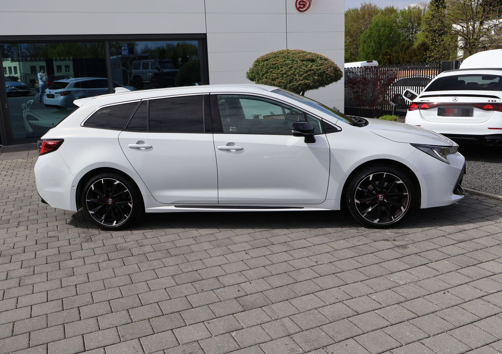 Toyota Corolla Hybrid GR Sport Touring-HeadUp-Garantie foto 10