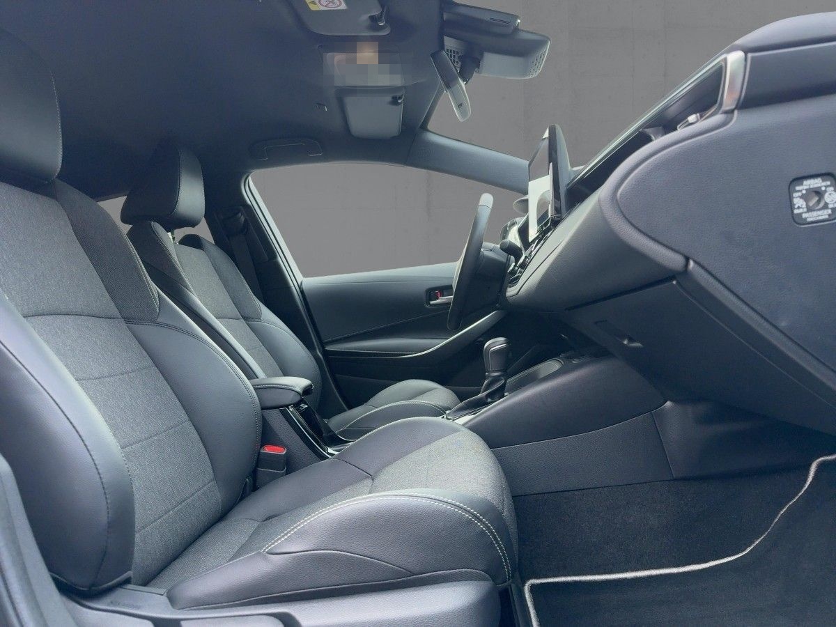 Toyota Corolla TS 1.8 Hybrid TEAM D Bi-LED+NAV+SHZ+RFK foto 12