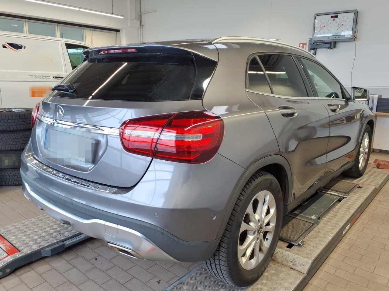 Mercedes-Benz GLA 180 Urban +AHK+KAMERA+LED+BUSINESS+ASSISTS+ foto 11