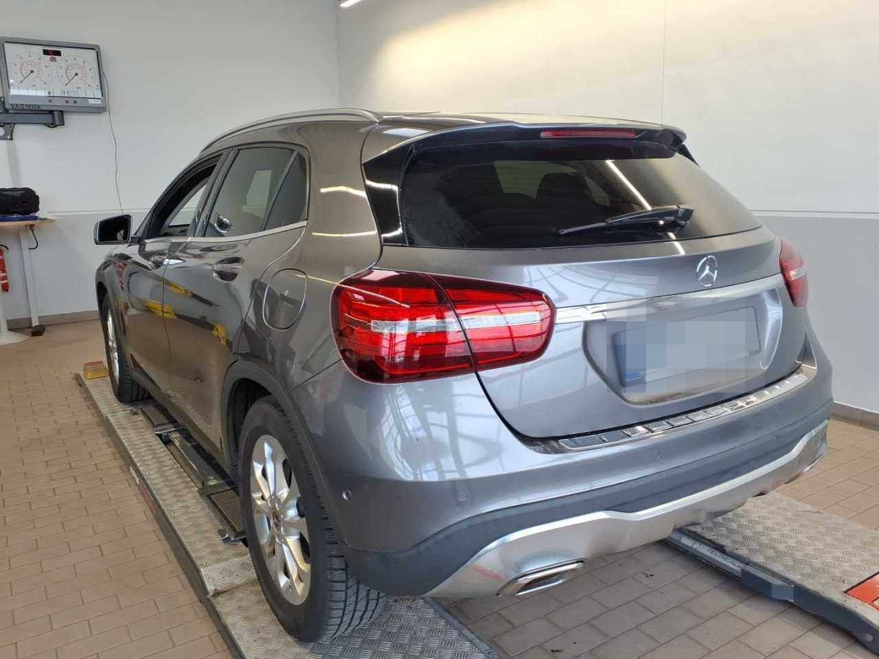 Mercedes-Benz GLA 180 Urban +AHK+KAMERA+LED+BUSINESS+ASSISTS+ foto 8