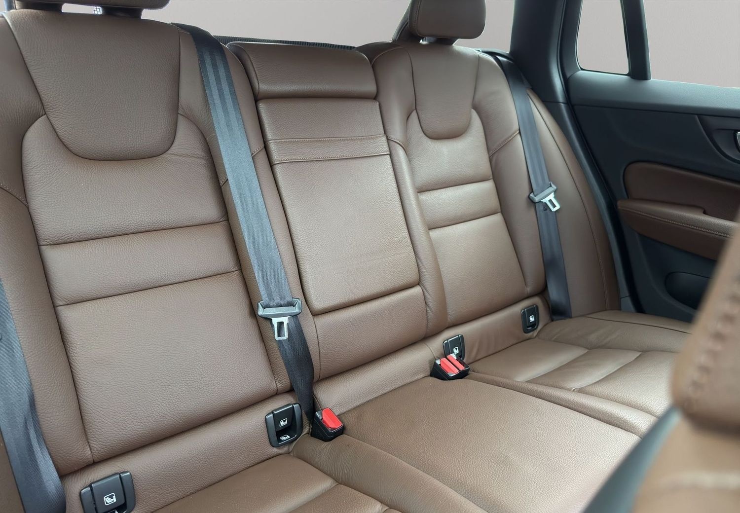 Volvo V60 INSCRIPTION T5 LED HARMAN KARDON LEDER NAVI  foto 18