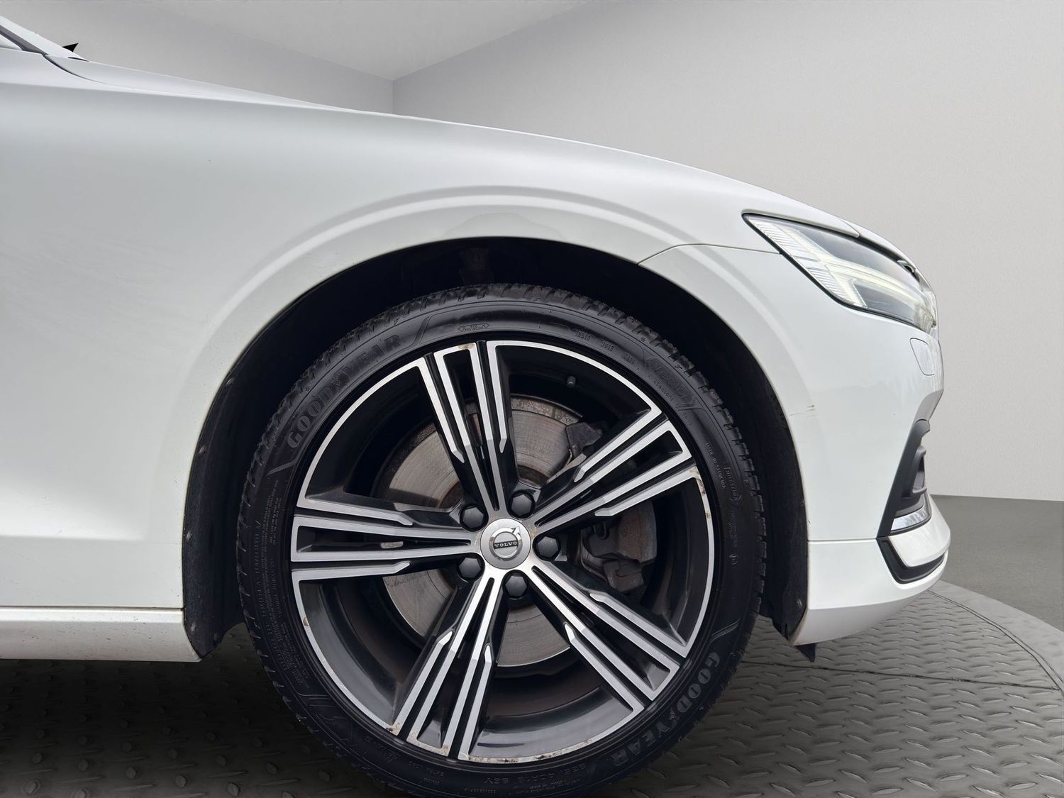 Volvo V60 INSCRIPTION T5 LED HARMAN KARDON LEDER NAVI  foto 22