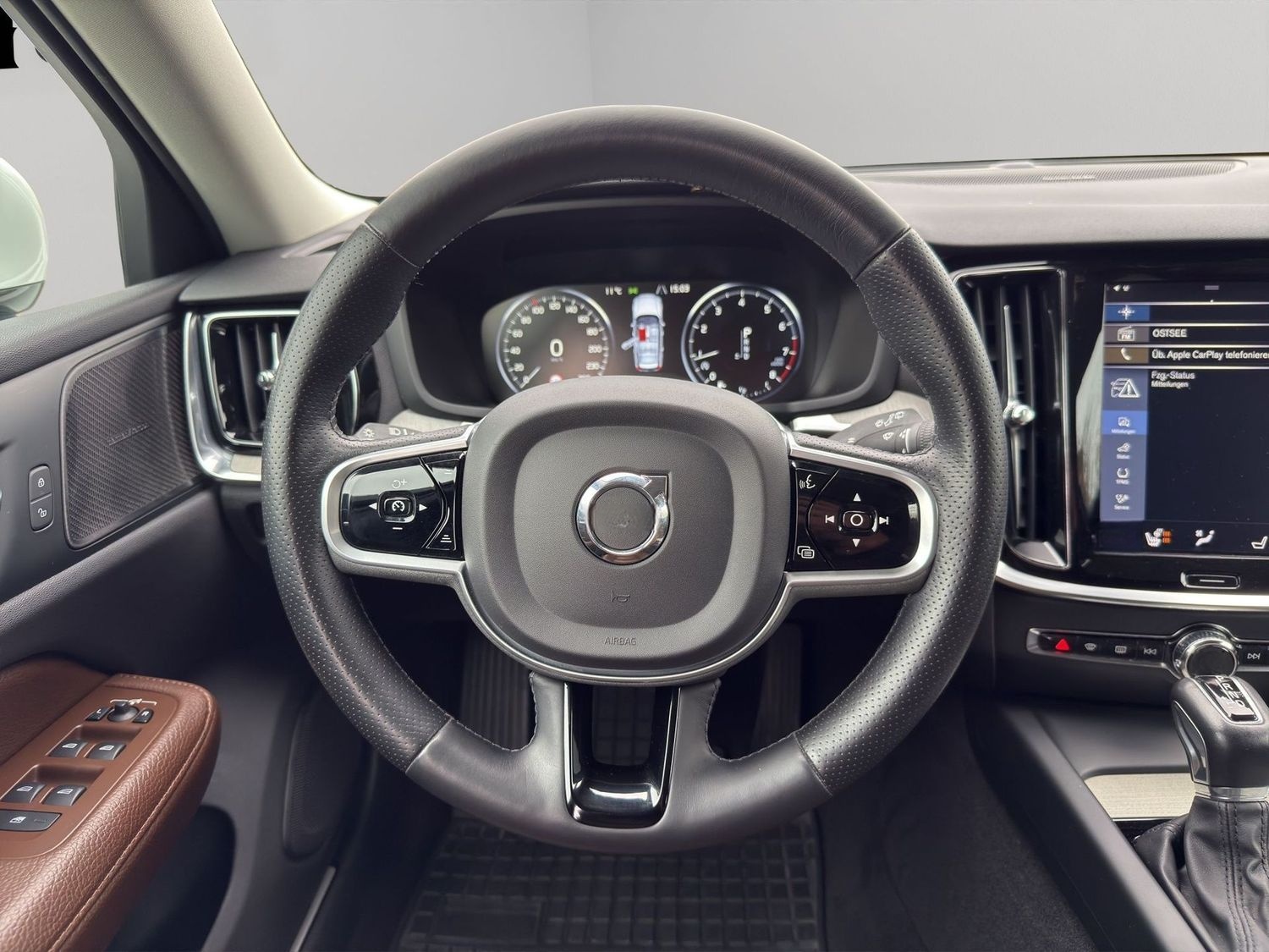 Volvo V60 INSCRIPTION T5 LED HARMAN KARDON LEDER NAVI  foto 10