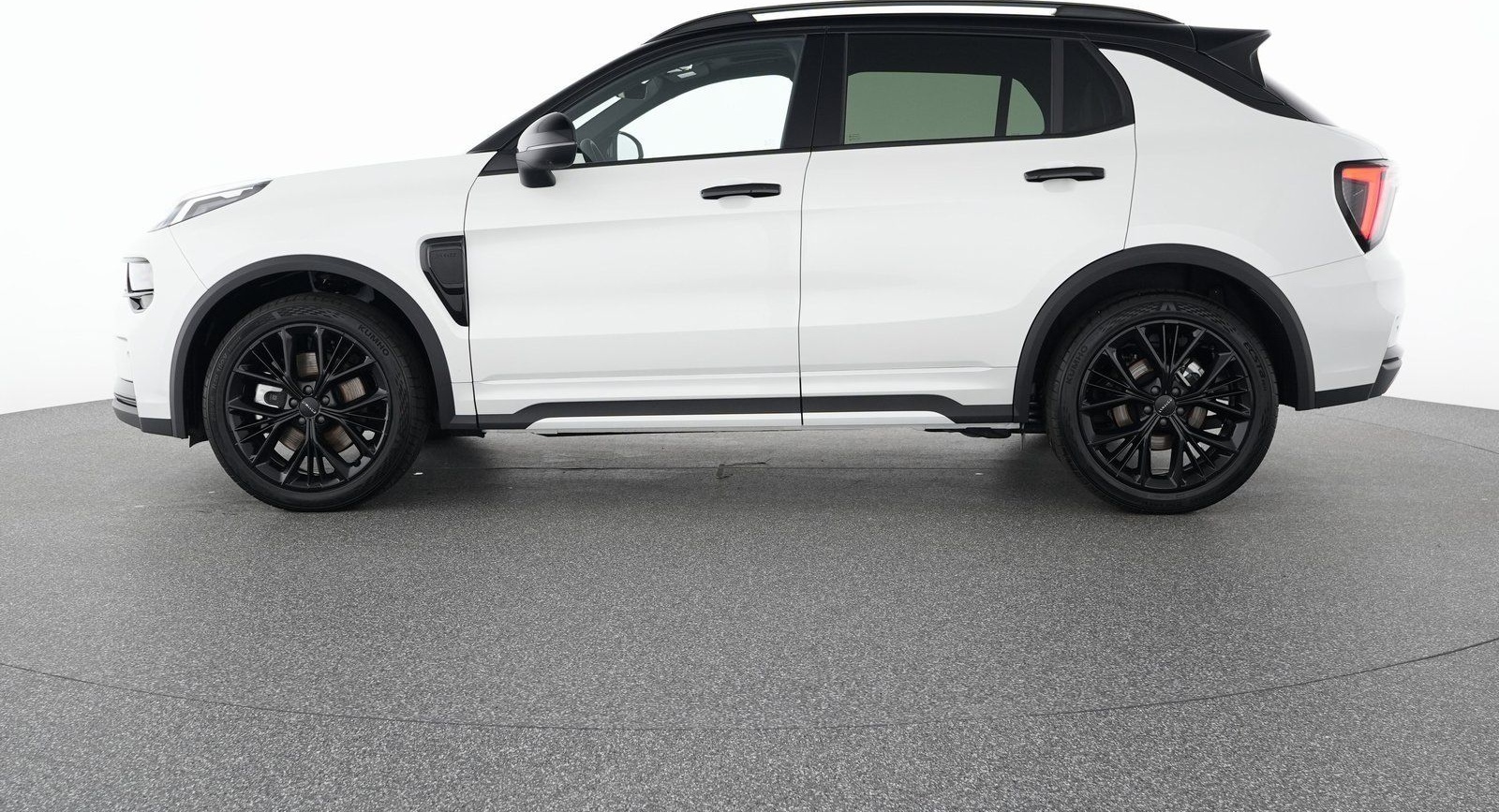 Lynk&Co Lynk & Co 01 More Plug-in Hybrid 20"+PANO+360° foto 11