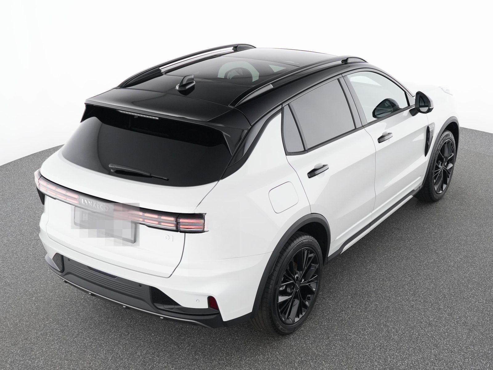 Lynk&Co Lynk & Co 01 More Plug-in Hybrid 20"+PANO+360° foto 16