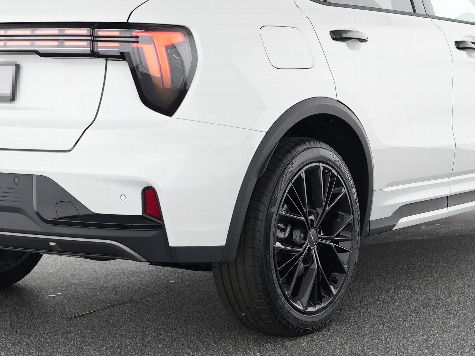 Lynk&Co Lynk & Co 01 More Plug-in Hybrid 20"+PANO+360° foto 10