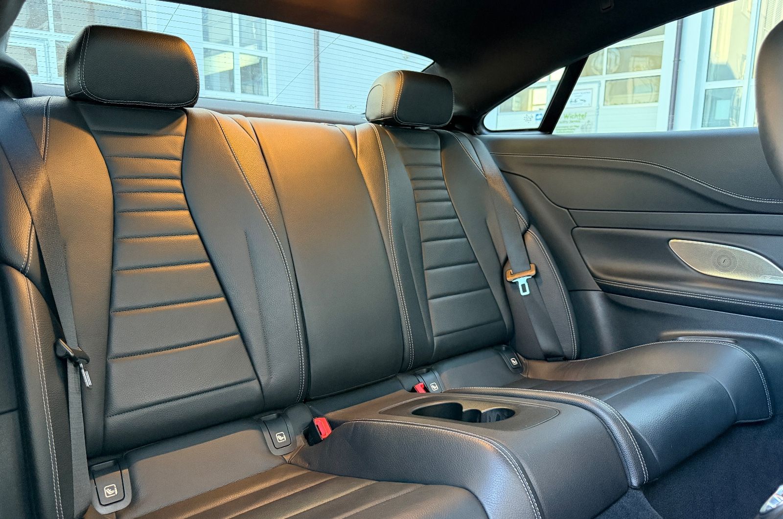 Mercedes-Benz E 200 AMG 9G Night *WIDESCREEN*MASSAGE* foto 25