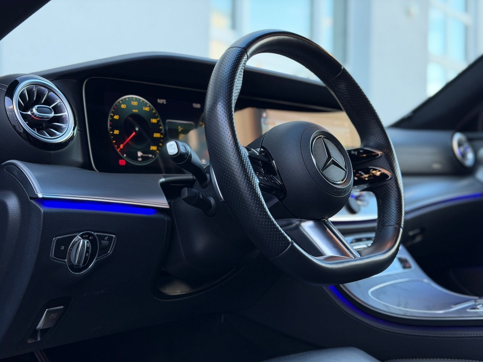 Mercedes-Benz E 200 AMG 9G Night *WIDESCREEN*MASSAGE* foto 7