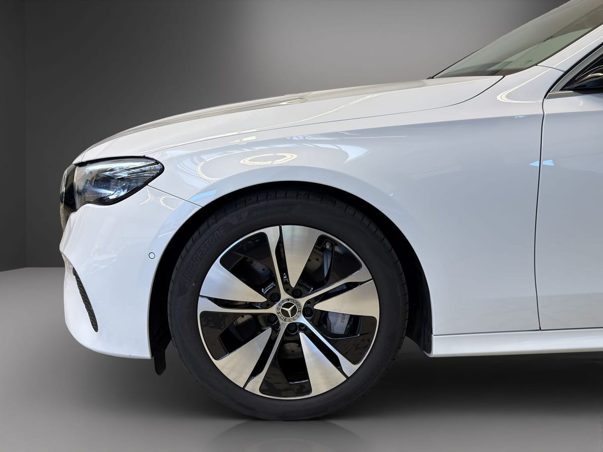 Mercedes-Benz E 300 T de 4M Avantgarde AHK Keyless Spurha. 19 foto 4
