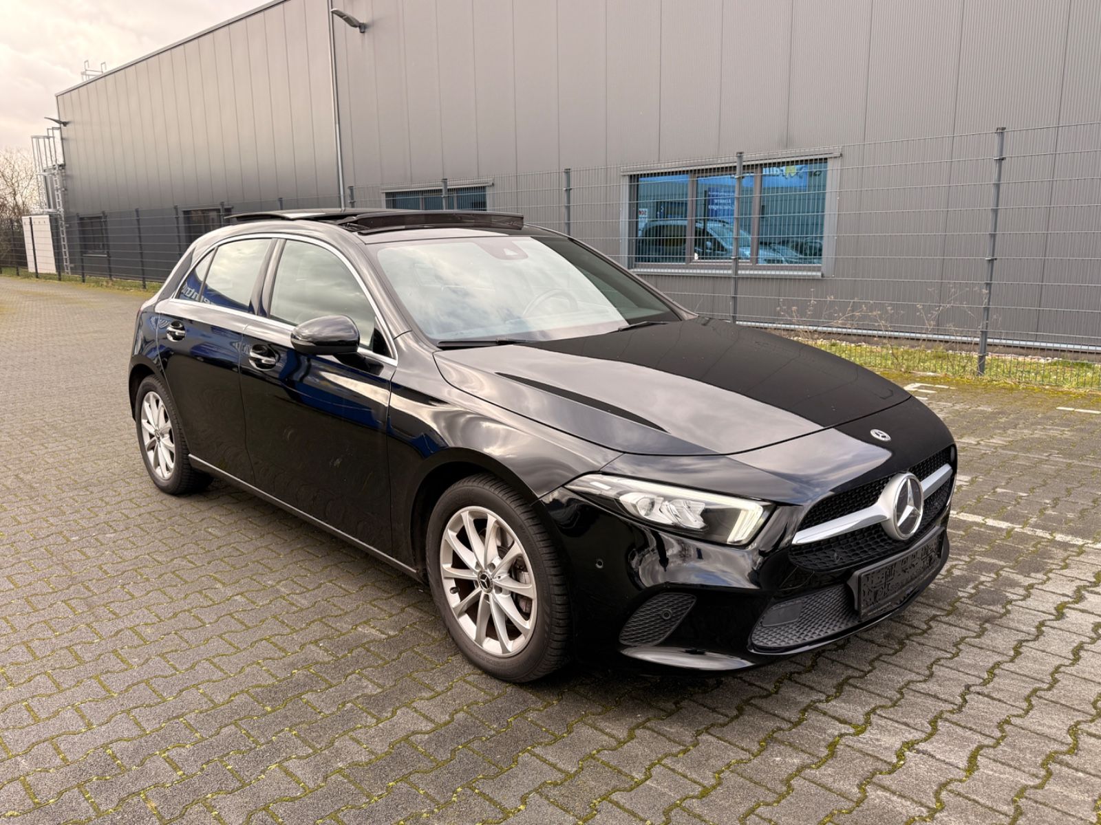 Mercedes-Benz A 220* PROGRESSIVE*PANO*VOLL SCHECKHEFT* foto 2