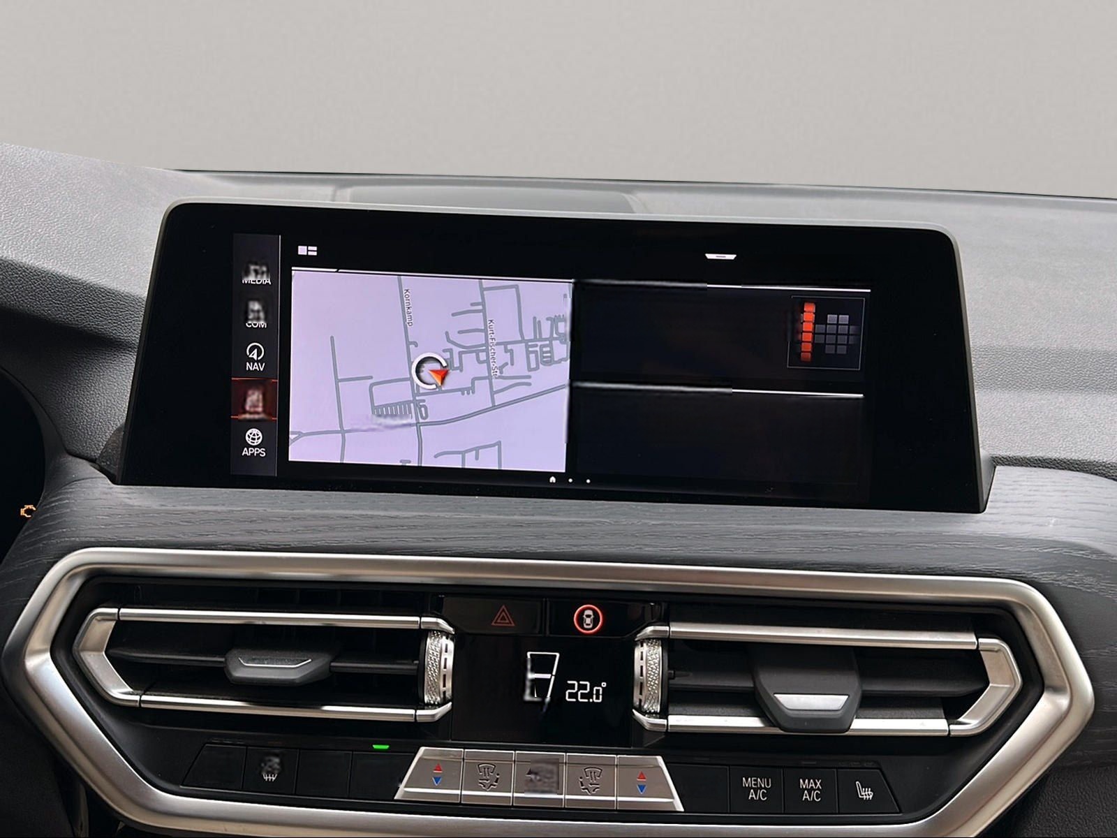 BMW X3 xDrive20d Standheizung Navi AHK Kamera LED foto 12